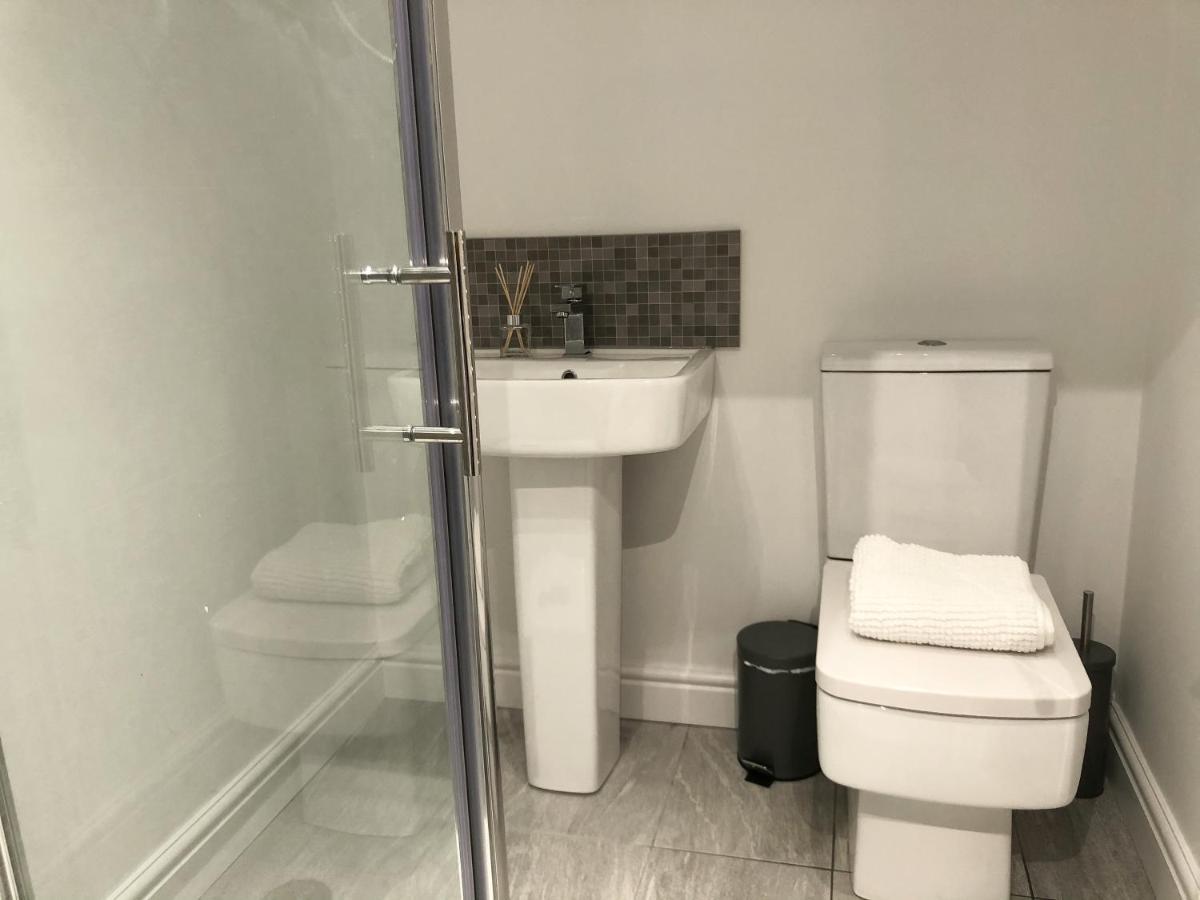 10Min To City - Free Parking - Private Studio - Contractor Friendly Manchester Exterior foto