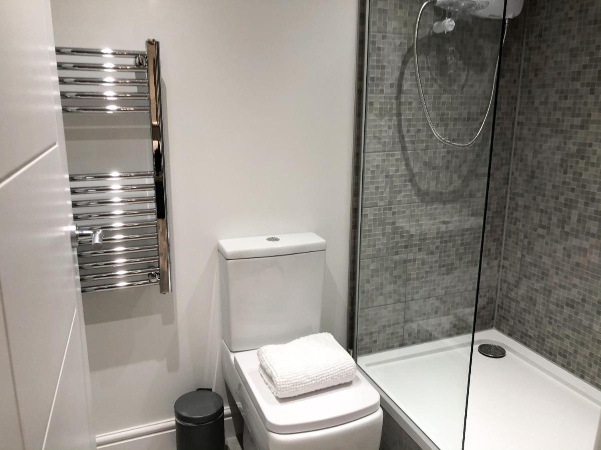 10Min To City - Free Parking - Private Studio - Contractor Friendly Manchester Exterior foto