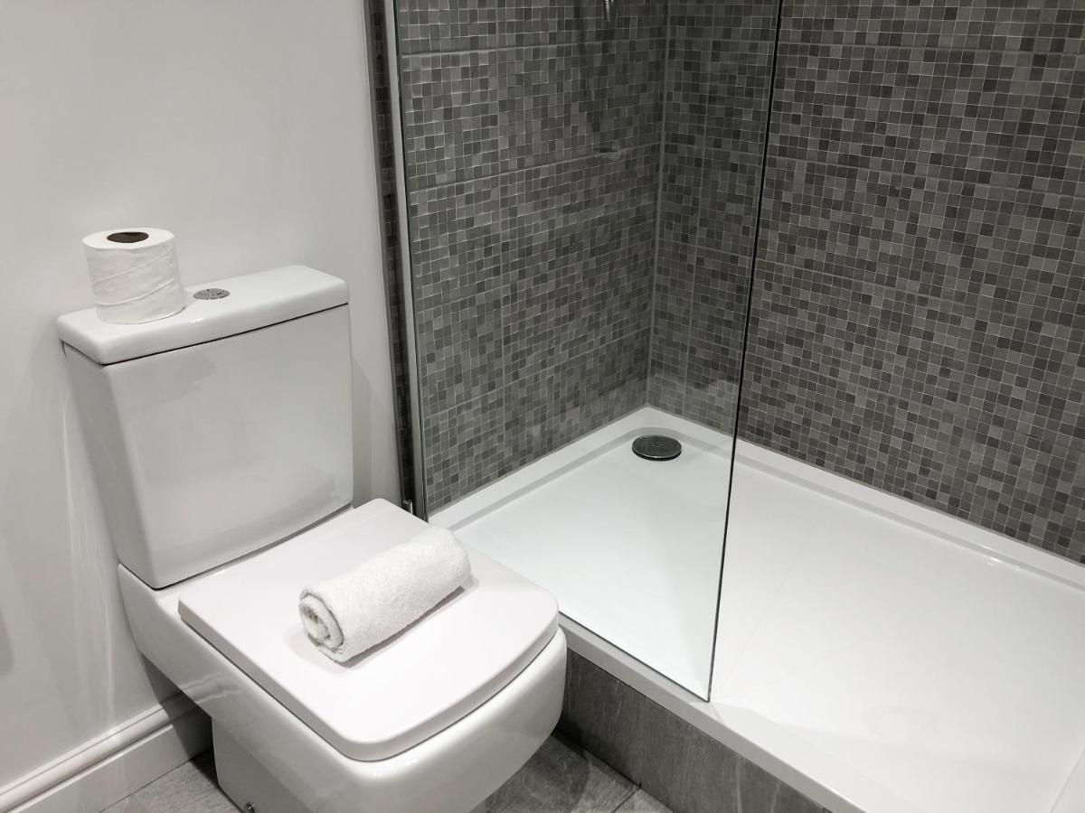 10Min To City - Free Parking - Private Studio - Contractor Friendly Manchester Exterior foto